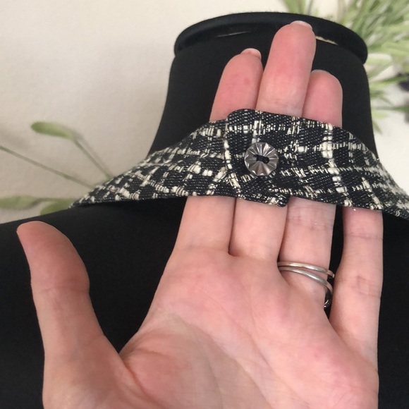 Anne Fontaine Clea Waistcoat - Picture 4 of 11